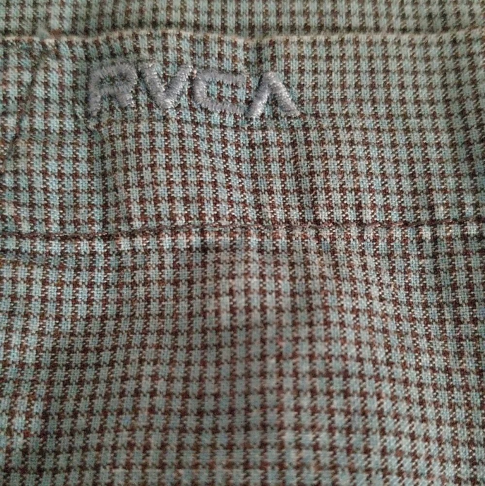 RVCA° blue button down - Picture 2 of 3